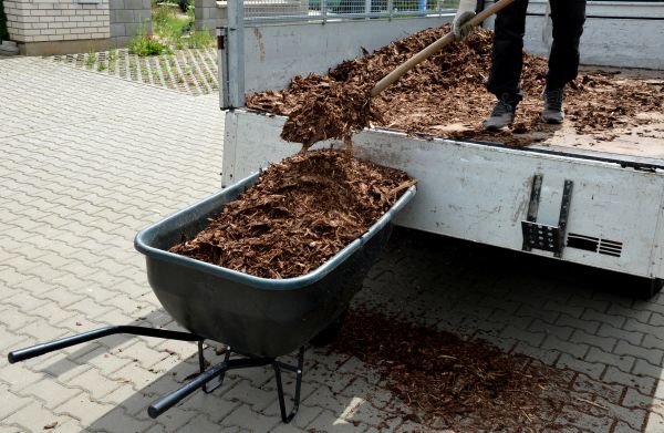 Bulk Mulch Delivery in Claremore